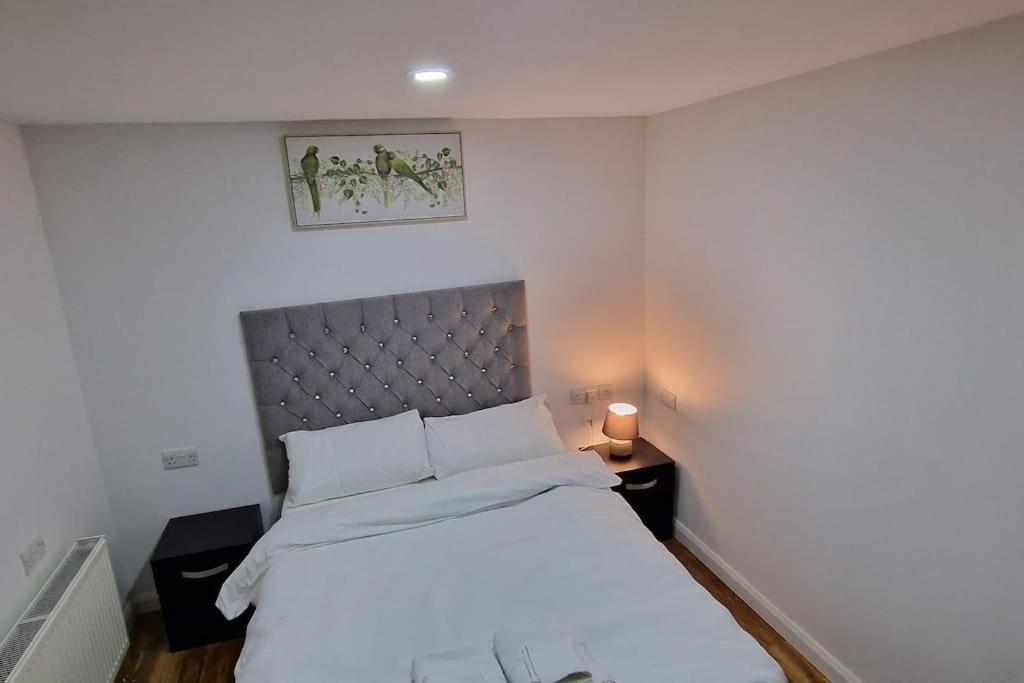 1 Bedroom Studio Eltham Buitenkant foto